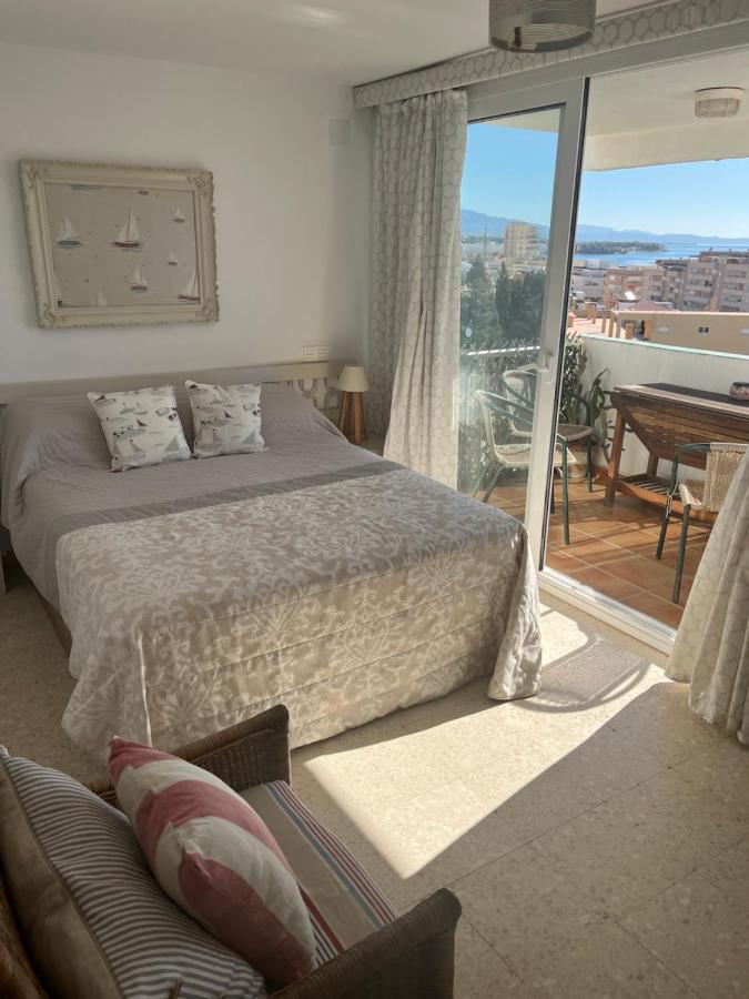 Large Three Bedroom Apartment Panoramic Sea Views إِستيبونا المظهر الخارجي الصورة